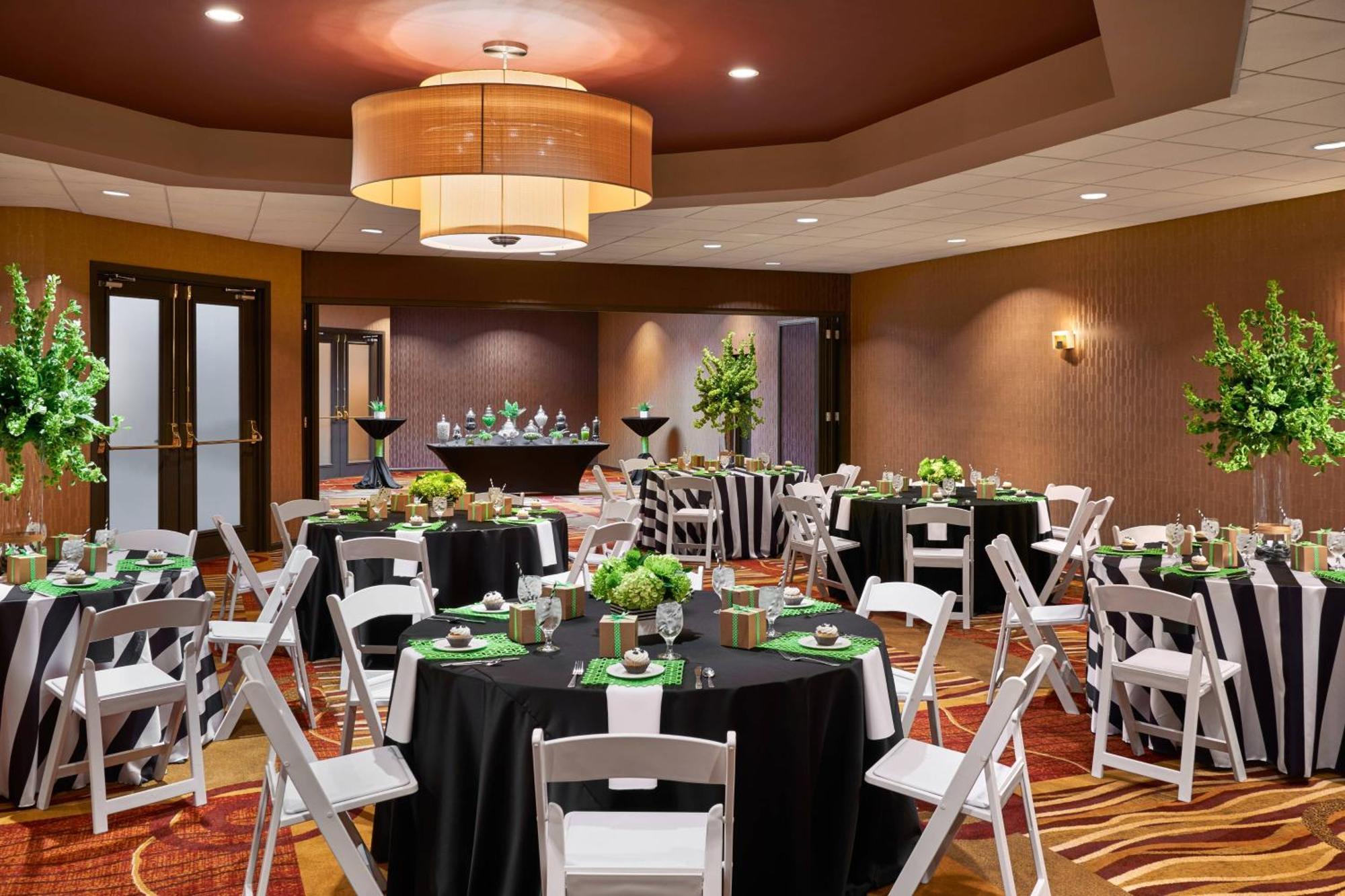 Four Points By Sheraton Milwaukee North Shore Brown Deer Buitenkant foto